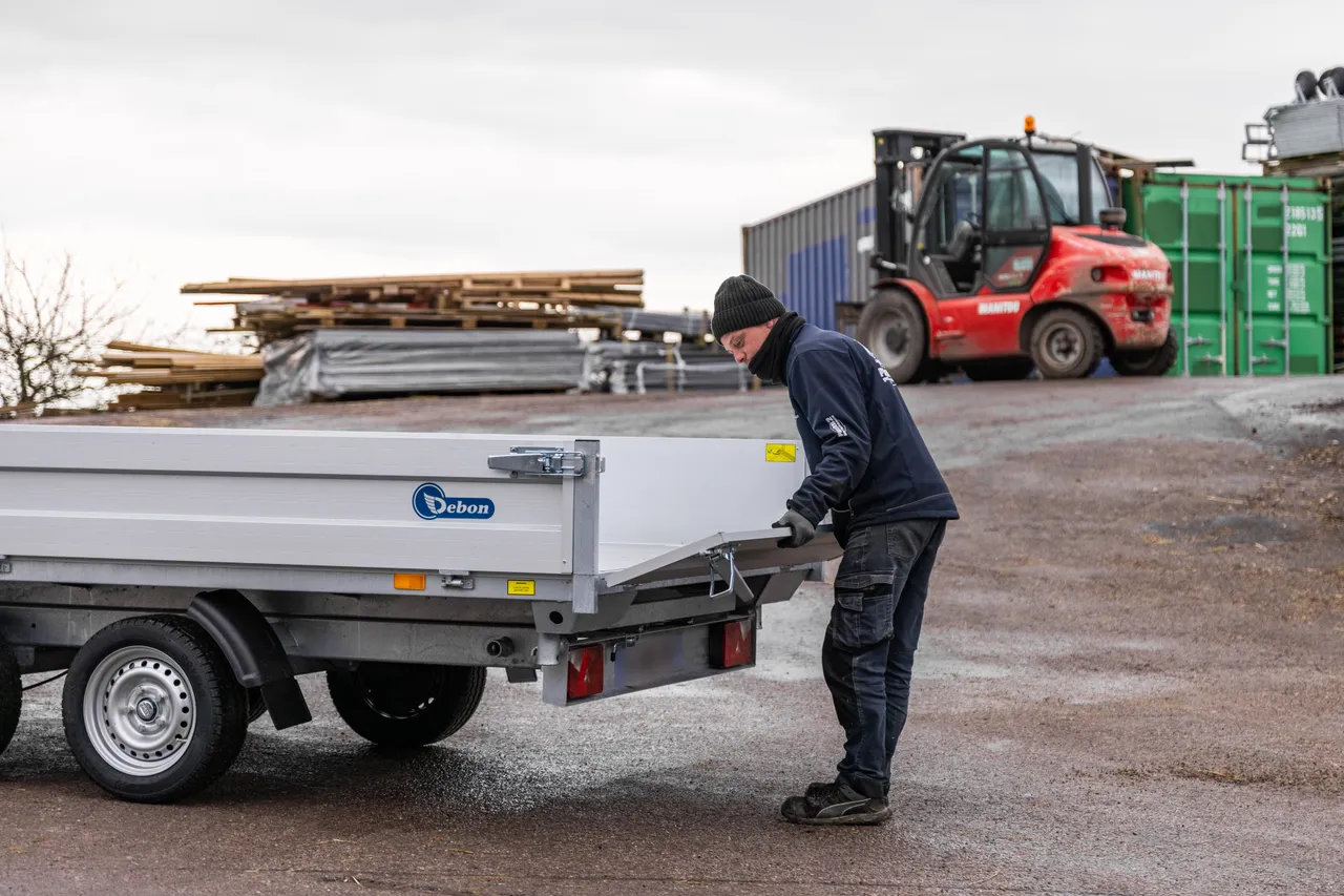 PW3.6 Three-Way Tipper - image 7
