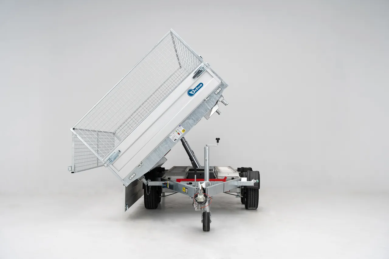 PW3.6 Three-Way Tipper - image 4